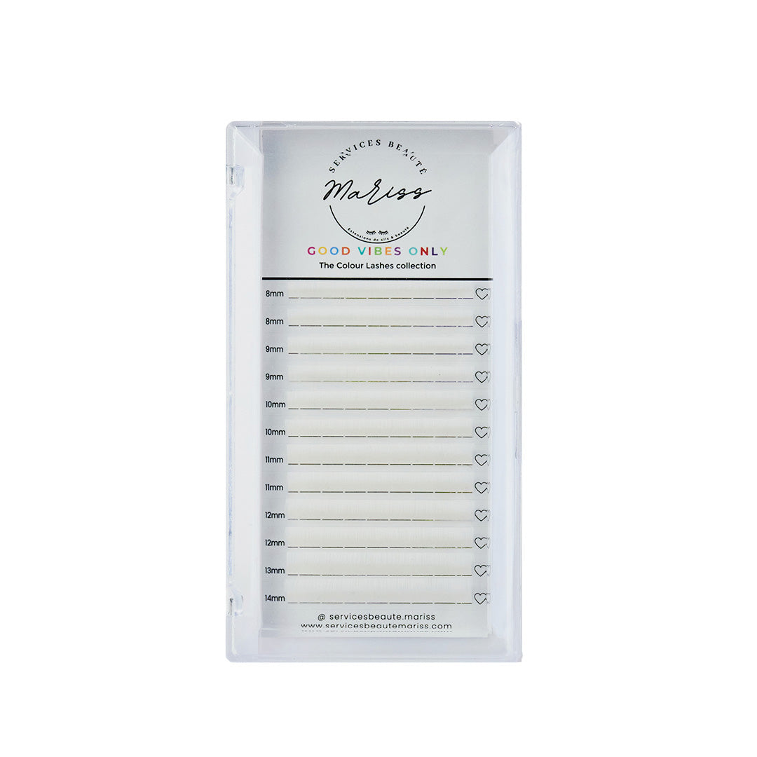 Regular Volume โก Colour Lashes